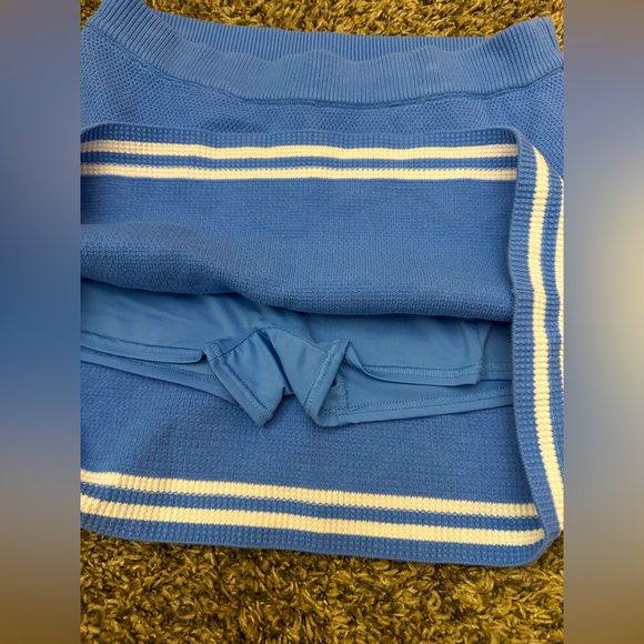 ALO Yoga tennis club sweater knit skirt knit crystal clear blue ✨ white large - Picture 5 of 8
